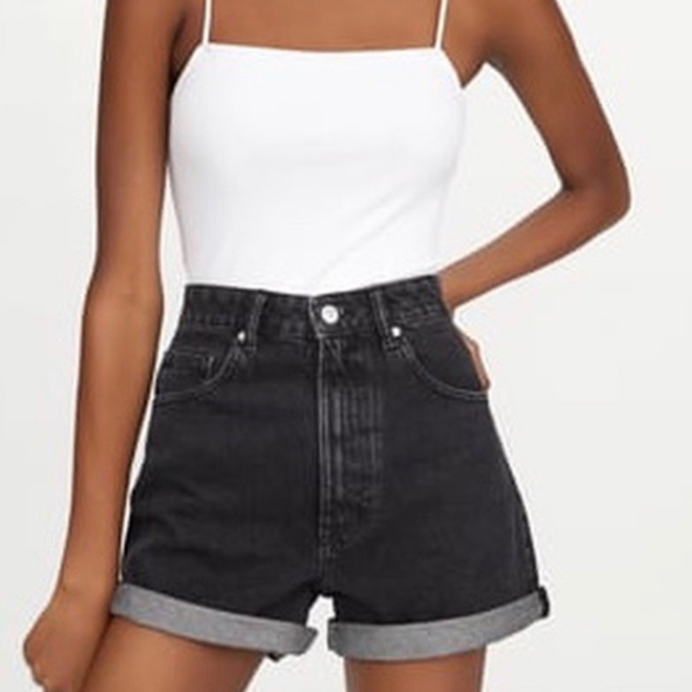Black Zara shorts